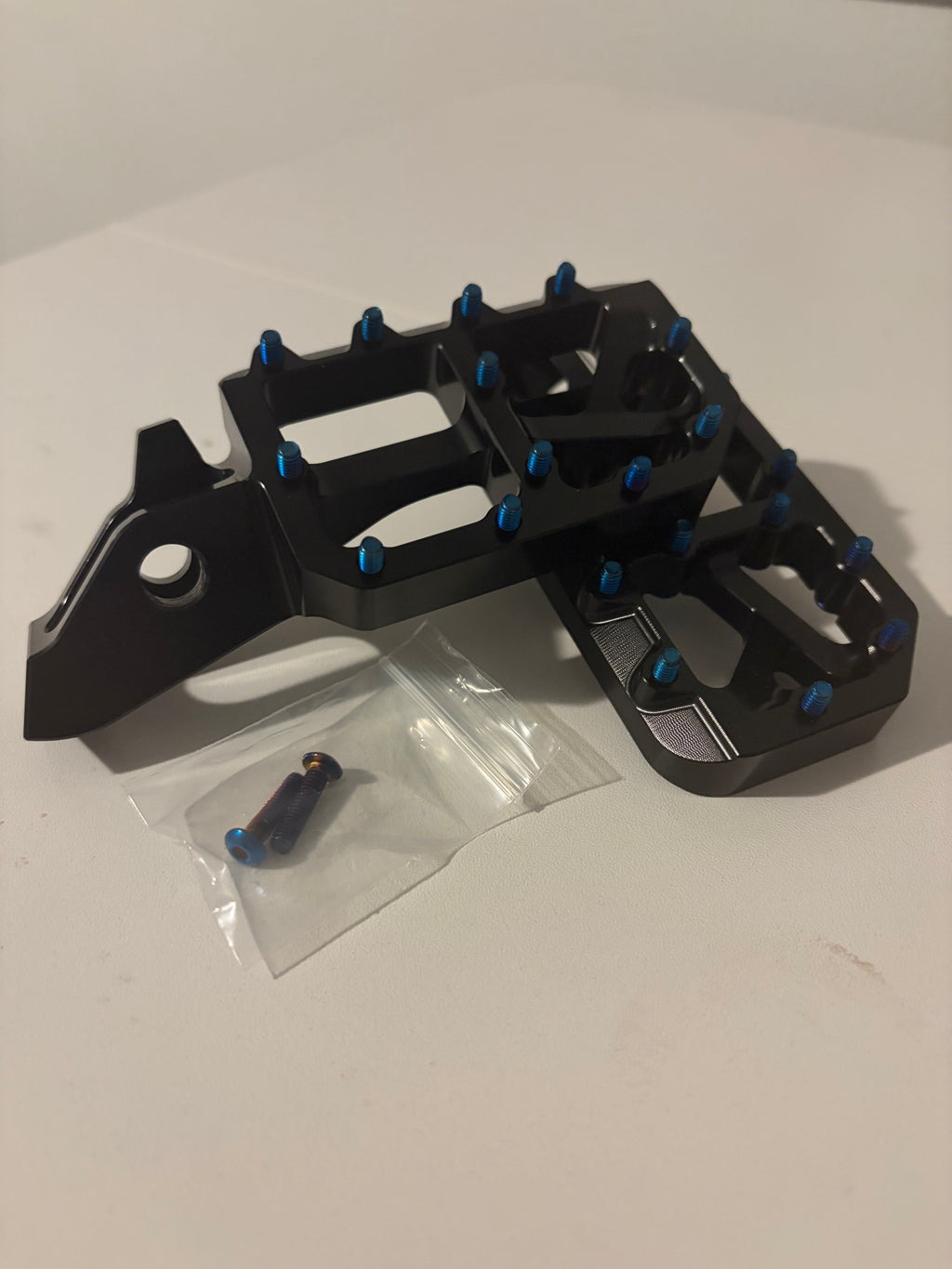 Surron ultra bee pegs